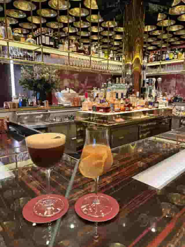 Bar