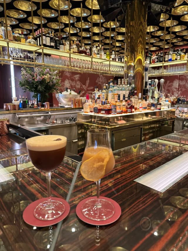Bar