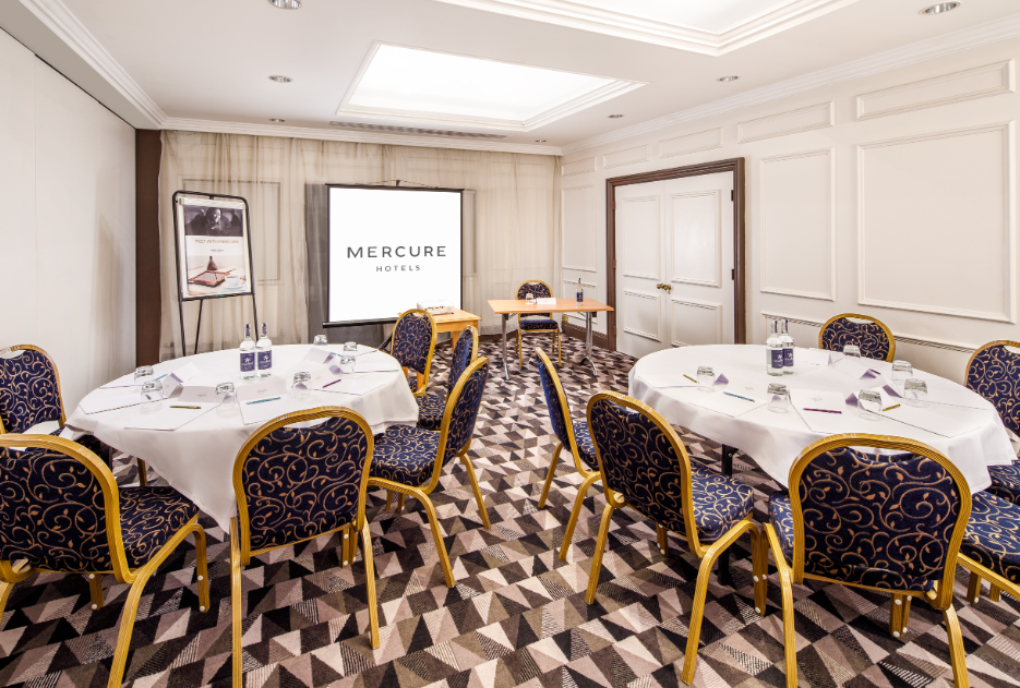 Mercure Swansea Hotel - image 1