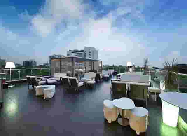 Rooftop Bar & Lounge