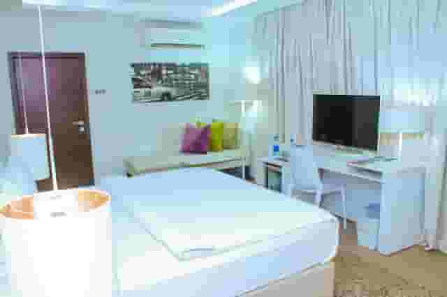 Rooms & Suites
