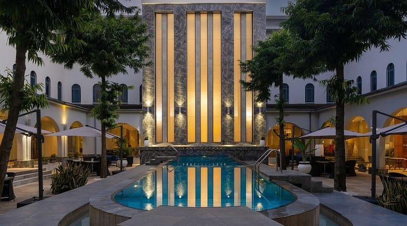 Radisson Hotel Lagos Ikeja poolside cocktail reception and luxury networking event venue.