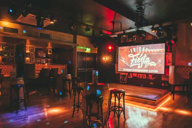 Executive bar