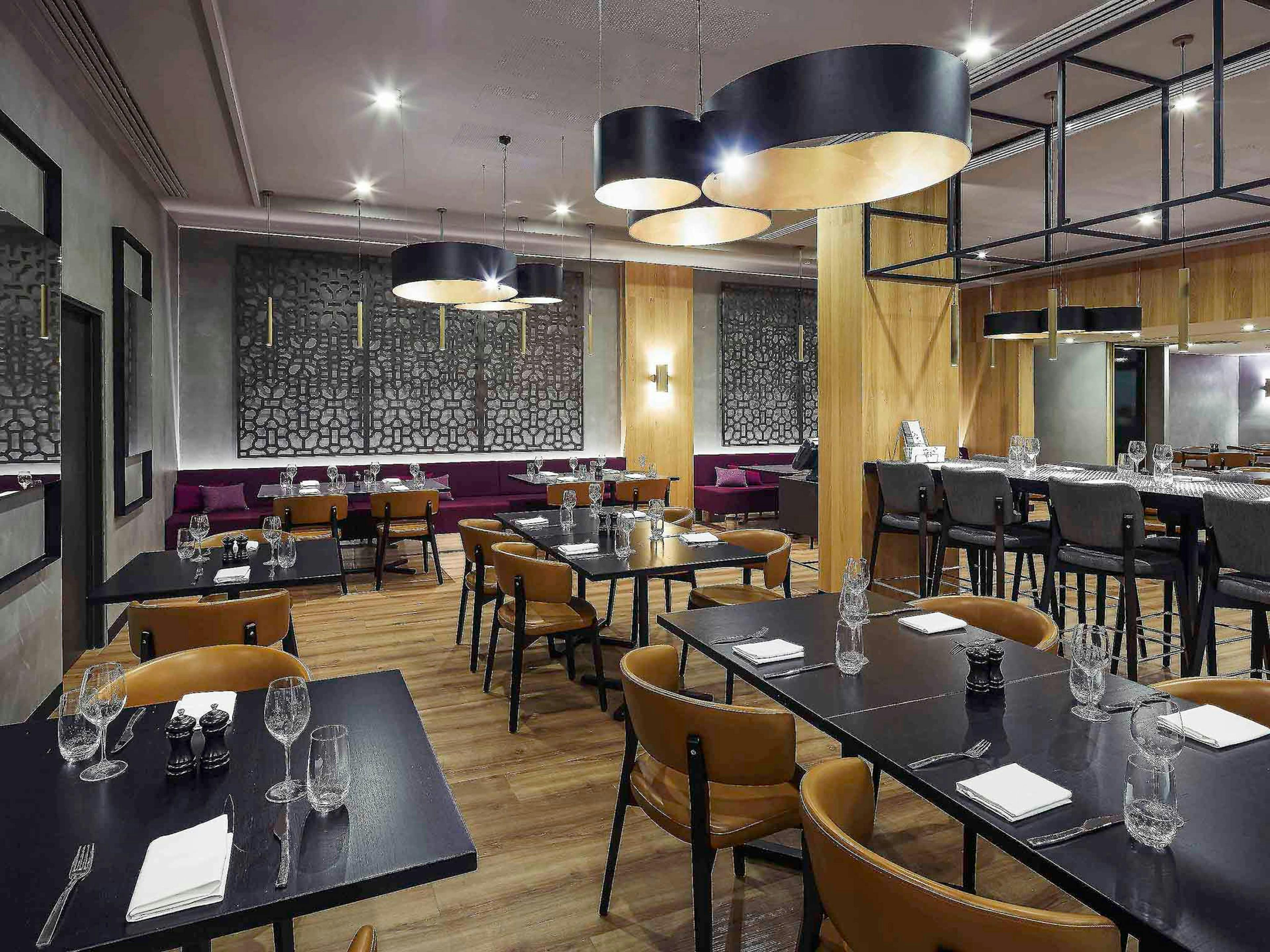 Mercure Perth, Perth : -53% during the ...
