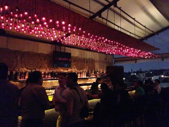bar