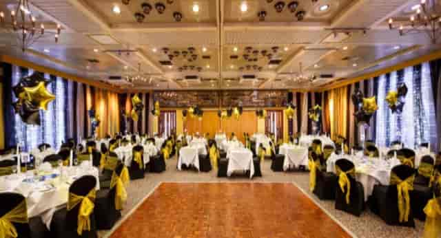 Gala banquet at Mercure Norwich Hotel with elegant decor, perfect for professional events.