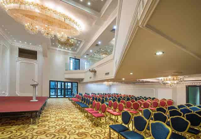 Dunya Hall, The Lilygate: Tiered stage theater for corporate events and professional conferences.