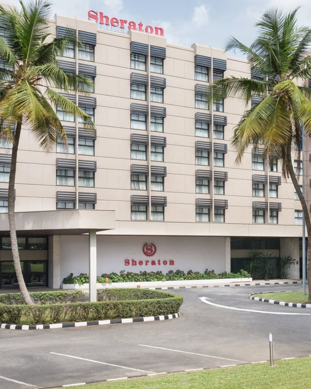 Eyo hall