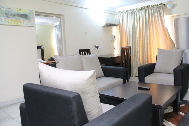 VIP suite at Excellence Hotel for small-group breakout sessions and client meetings.