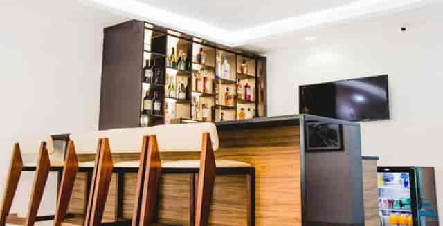 Modern restaurant bar in BON Hotel Lekki, ideal for executive networking and corporate events.