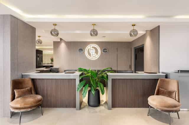 Somewhere on Earth Lounge
