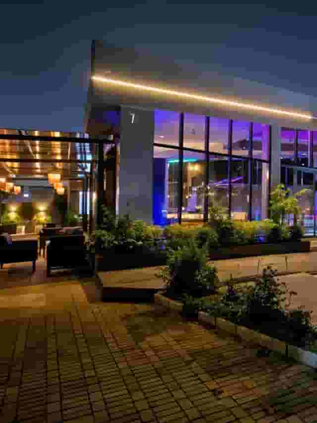 Somewhere on Earth Lounge