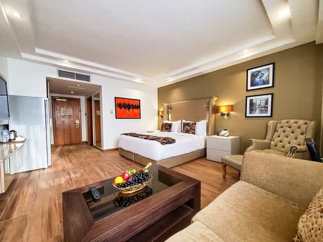 Victoria Crown Plaza Hotel Rooms ...