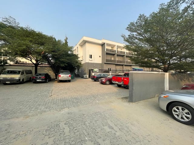 Kaduna Hall at Novotel Hotel: modest boutique venue for corporate events and workshops.