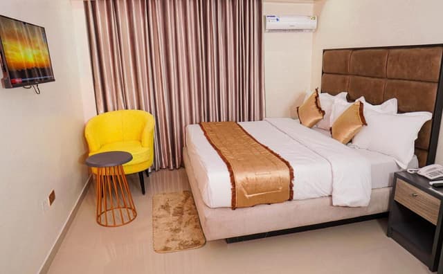 Royal Room