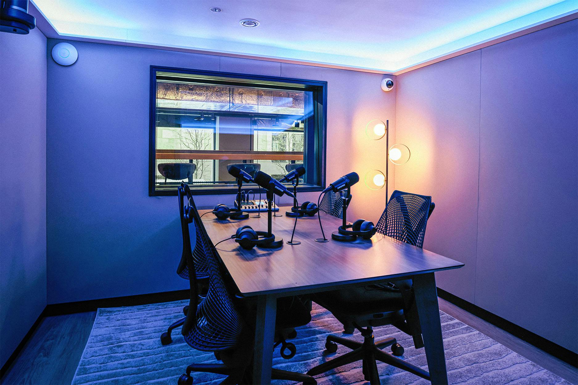 Qube - Table Top Podcast Room image 1