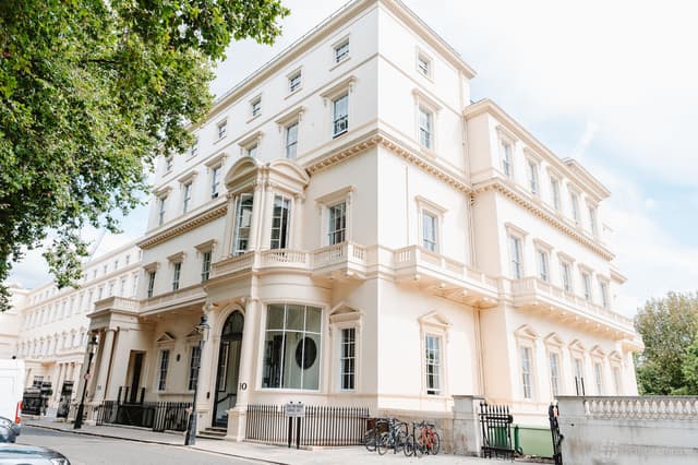Carlton, Terrace & Garden