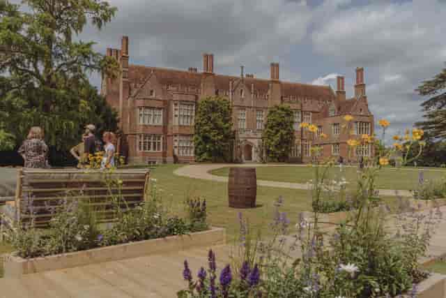 Luxury Tipi venue for corporate retreats and outdoor networking events at Mapledurham.