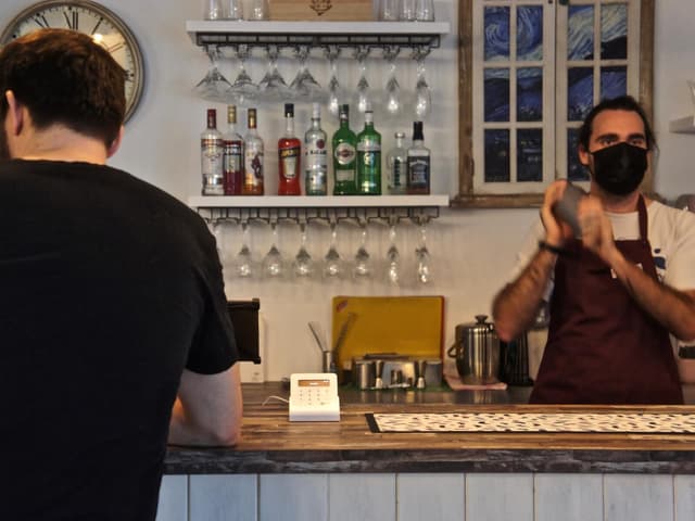 The London Art Bar