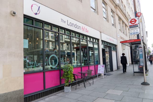 The London Art Bar