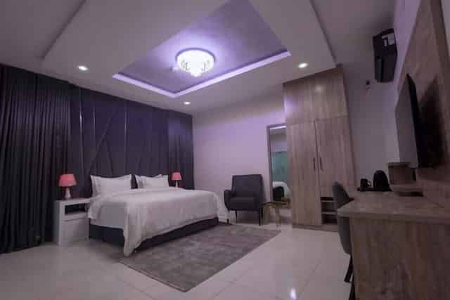 Royale Suite