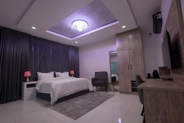 Royale Suite