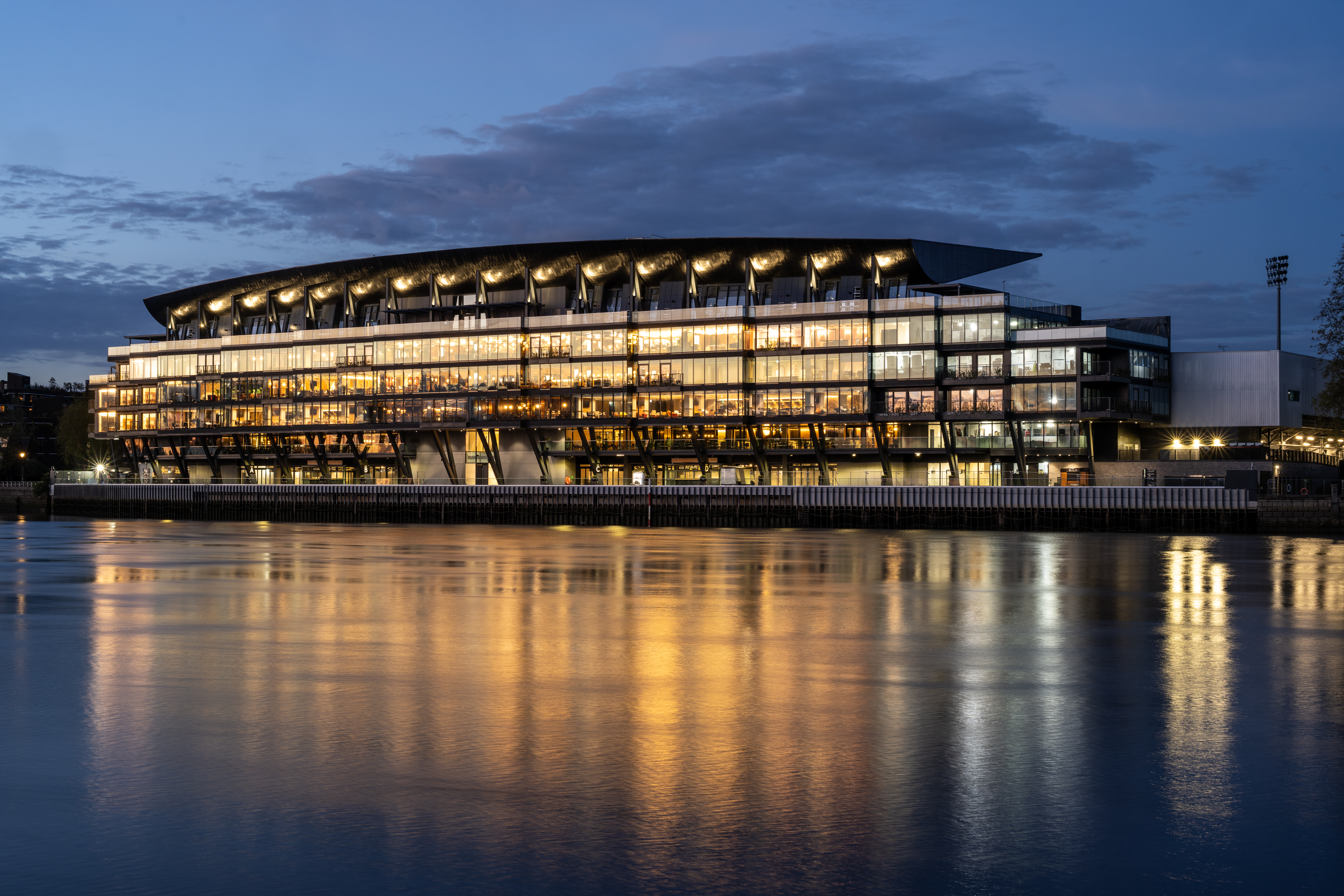 Fulham Pier - image 1