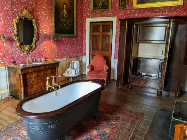 Luxury Castle Howard suite: historic bridal prep room and premium incentive travel venue.