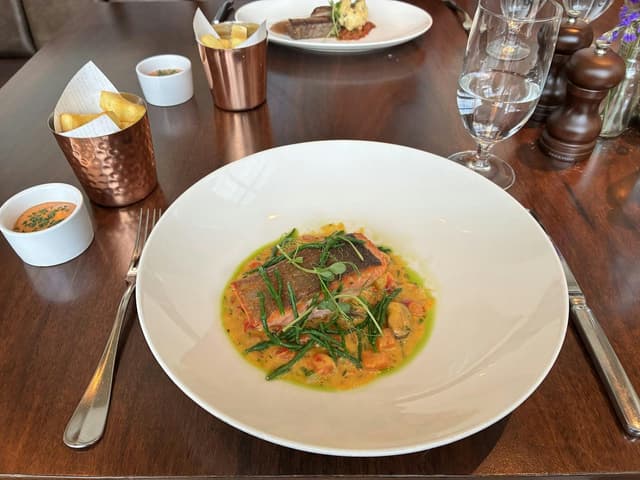 One Square Bar & Brasserie