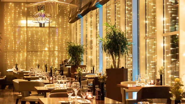One Square Bar & Brasserie