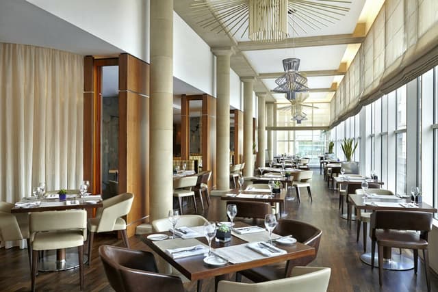 One Square Bar & Brasserie