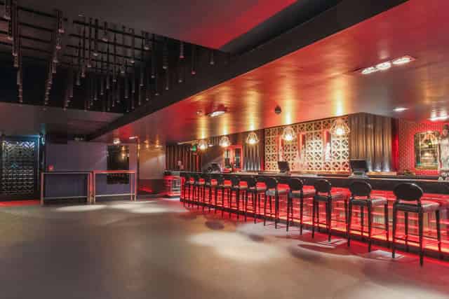 Le Monde Hotel, Bar & Restaurant
