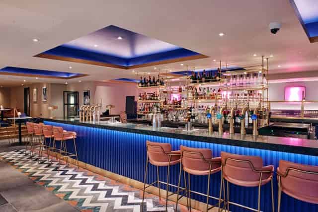 Le Monde Hotel, Bar & Restaurant