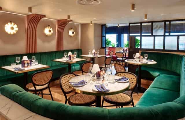 Le Monde Hotel, Bar & Restaurant