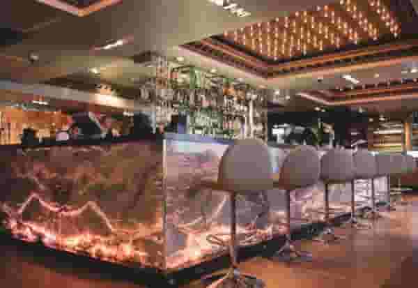 Bar & Restaurant Area