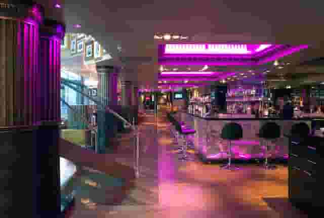 Bar & Restaurant Area