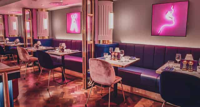 Bar & Restaurant Area