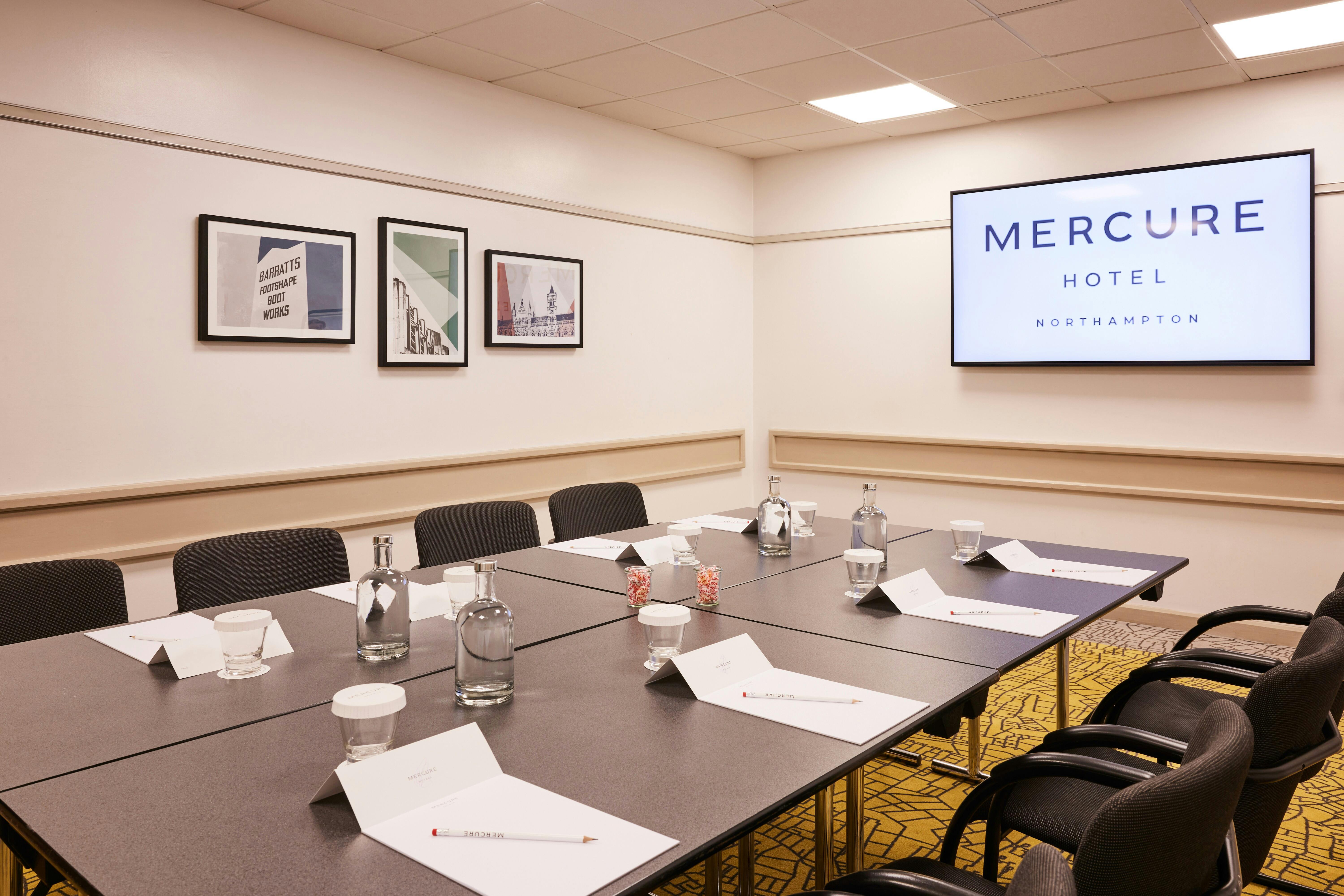 Mercure Northampton Town Centre Hotel - Buckingham Suite image 1