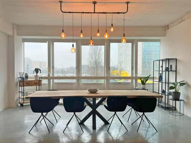 Industrial-chic FlexLabs breakout room for creative workshops and board meetings.