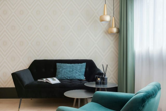 Lounge in The James: intimate breakout space for VIP meetings and corporate networking.