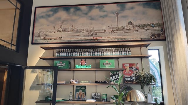 Heineken Gebouw meeting room beverage station for corporate events and networking receptions.
