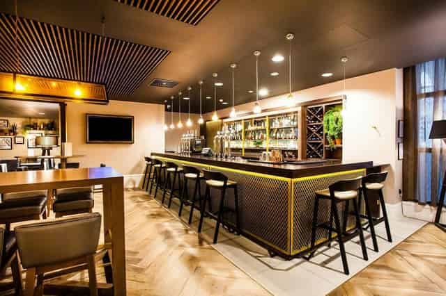 Crowne Plaza Hotel & TAP Restaurant