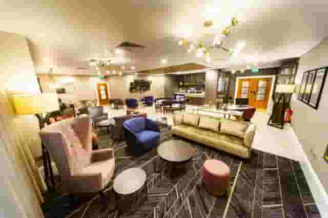 Crowne Plaza Hotel & TAP Restaurant