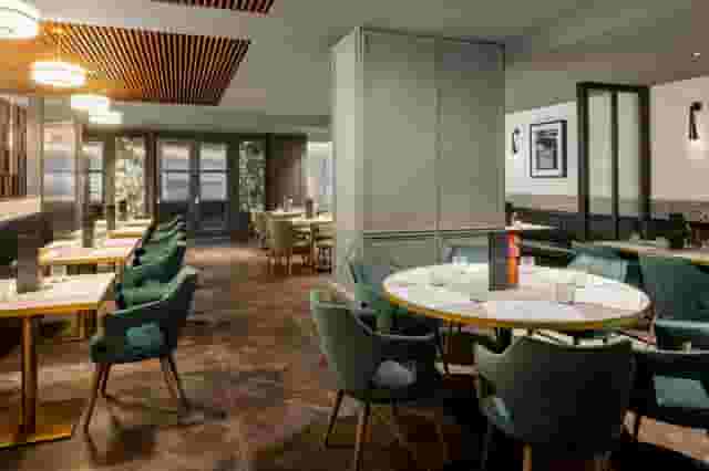 Crowne Plaza Hotel & TAP Restaurant