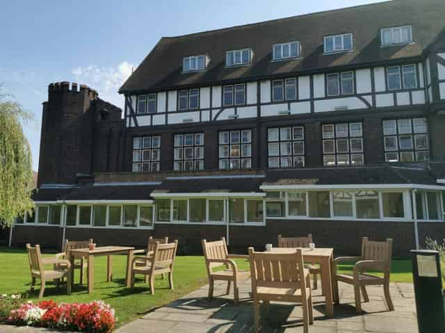 Mercure Leeds Parkway Hotel