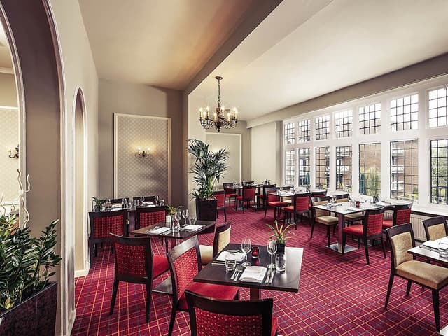 Mercure Leeds Parkway Hotel