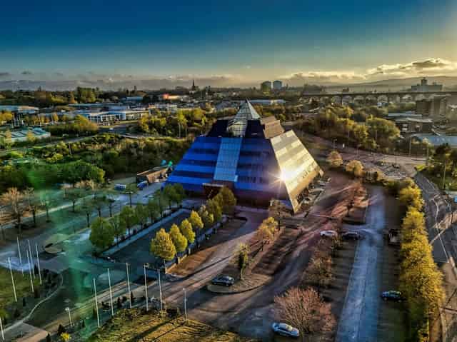 Royal Nawaab Pyramid