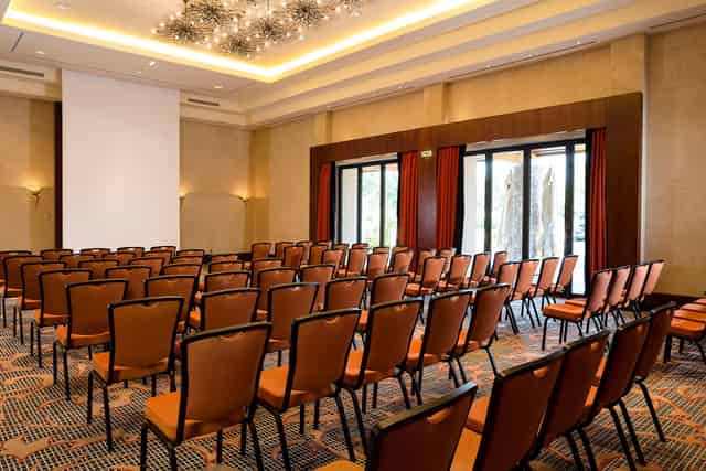 Fayence Meeting Space