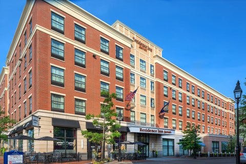 Residence Inn Portsmouth Downtown/Waterfront - The Meeting Room image 1