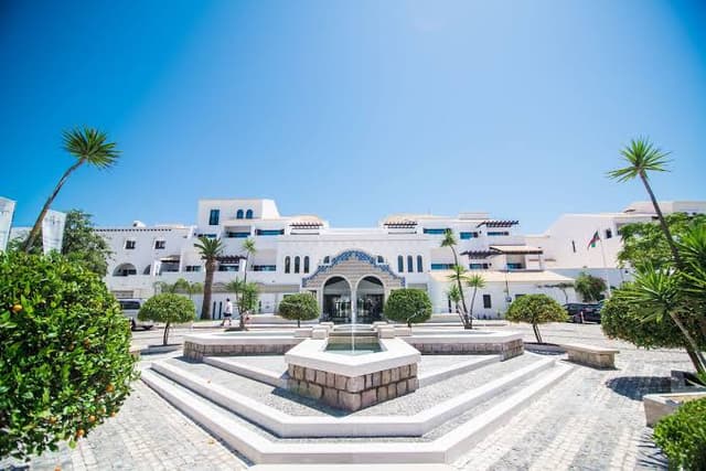 Pine Cliffs Resort